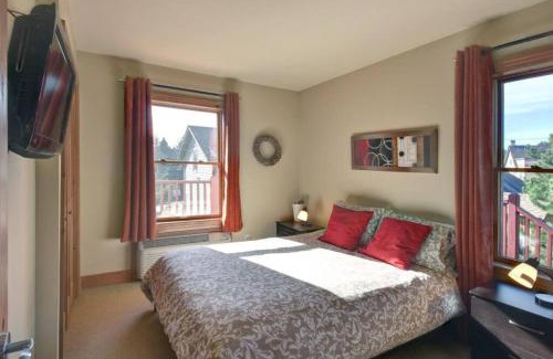 Mont-Tremblant Chalet De Esquí | Tremblant Chalet Walking Distance from Activities