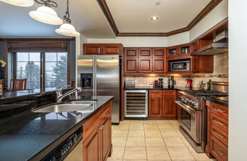 Mont-Tremblant Pedestrian Village Apartamento | Tremblant Prestige - BONDURANT 95-10