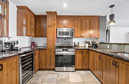 Mont-Tremblant Apartamento | Tremblant Prestige - Altitude 170-2