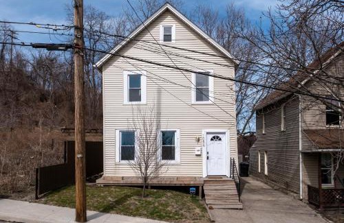 Tremont Casa | Tremont! 7 min to downtown Cleveland