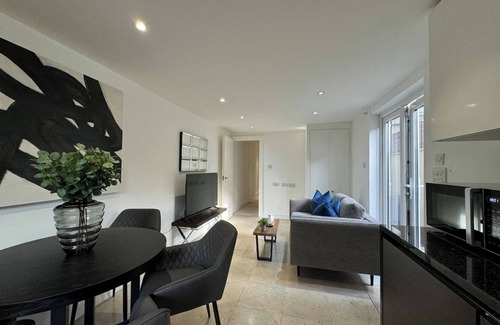London Borough of Croydon Apartamento | Trendy 2BR 2BA Flat in Crystal Palace