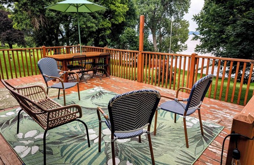 Willmar Cabina | Trendy 4-bedroom cabin, comfortable and spacious, with kid friendly beach