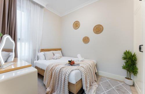 Petersham North Casa | Trendy 4BR Petersham Stay Steps from Top Cafés