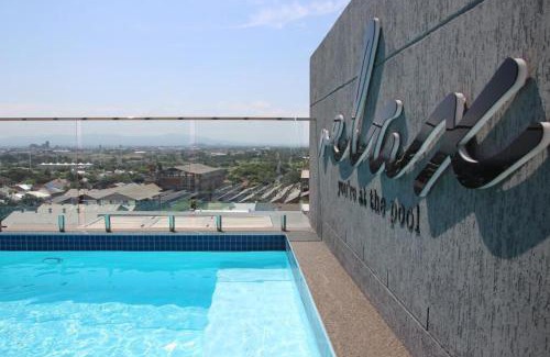Observatory Apartamento | Trendy Bachelor Pad Free Parking Rooftop Pool