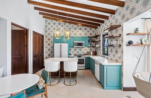 Las Catalinas Apartamento | Trendy Condo with Modern Decor, Stunning Ocean Views, and Exclusive Beach Club A