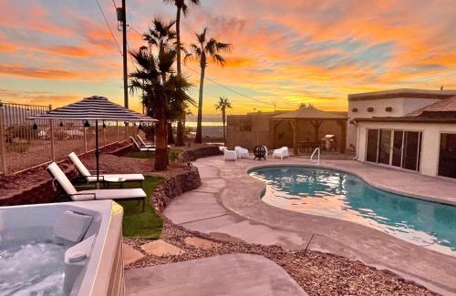 Lake Havasu City Casa | Trendy Desert Getaway Pool, Spa, Game Room
