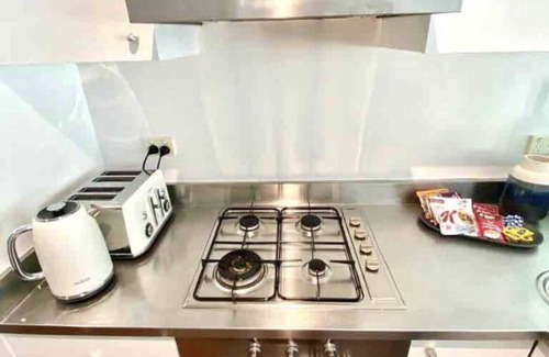 Chippendale Apartamento | Character filled 2 bedroom inner city pad