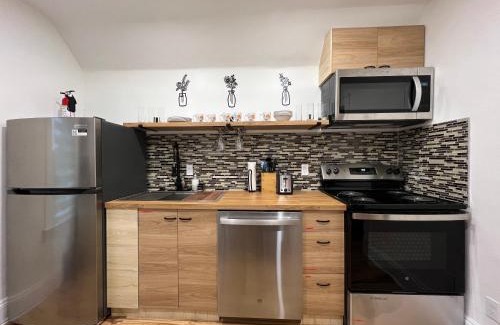 Tremont Apartamento | Trendy in Tremont, Cleveland (Upper)