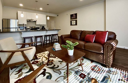 East York Apartamento | Trendy & Safe NEW Apartment Minutes To York Attractions