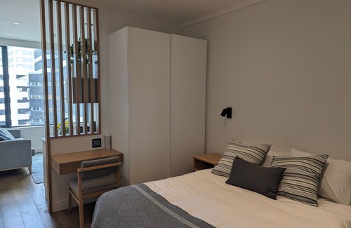 Cape Town City Centre Hotel | Trendy Studio at the Barracks on Bree
