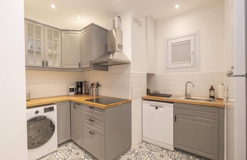 Kabatas Condominio | Trendy Waterfront Apt. with a Striking View