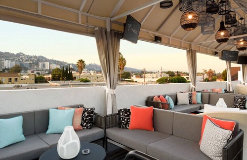Tri-West Apartamento | Trendy West Hollywood Stay – Walk to Dining & Nightlife