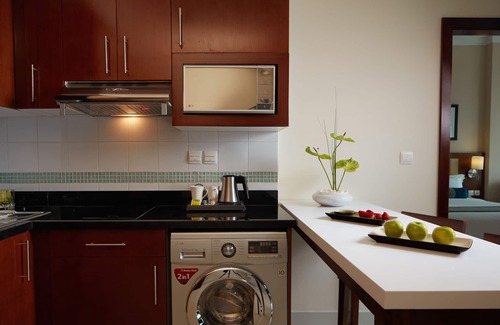Dubai Sports City Apartamento | Treppan Hotel & Suites by Fakhruddin