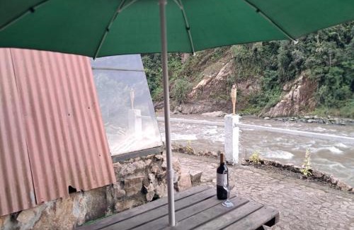 Baños de Agua Santa Otro | Tres ríos piedra gigante