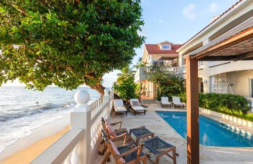 Rincon Cama Y Desayuno | Tres Sirenas Beach Inn