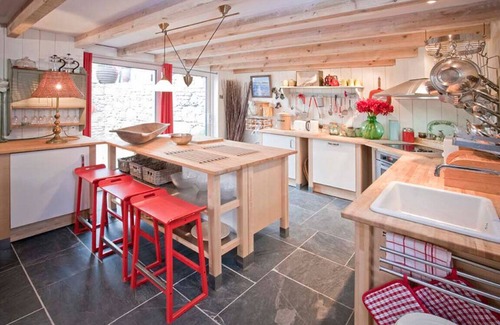 Sennen Cove Cabaña | Tresillian, Beach House, Sea-views, Large Gardens