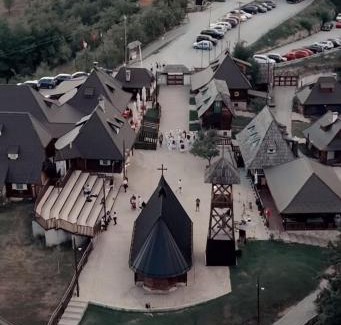 Mokra Gora Apartamento | Tri bagrema KM