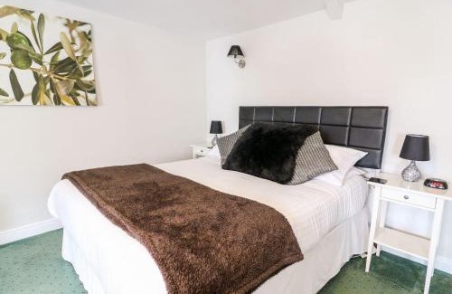 Rhayader Casa | Triangle Inn Coachouse
