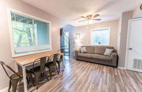 Indian Point Villa | Tribesman #23 Newly Renovated, Near Silver Dollar City