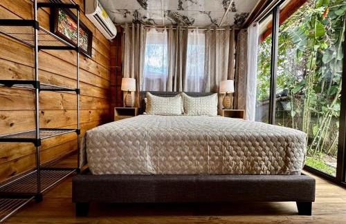 Barrio Dora Casa | Tribu Bungalow 1 Modern and Centrally Located