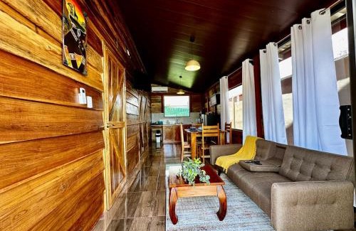 Barrio Dora Casa | Tribu Bungalow 4 Centrally located and comfortable