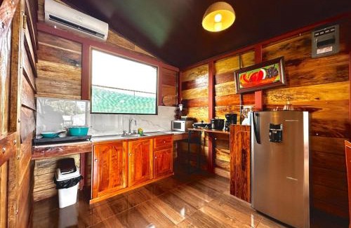 Barrio Dora Casa | Tribu Bungalow 4 Centrally located and comfortable