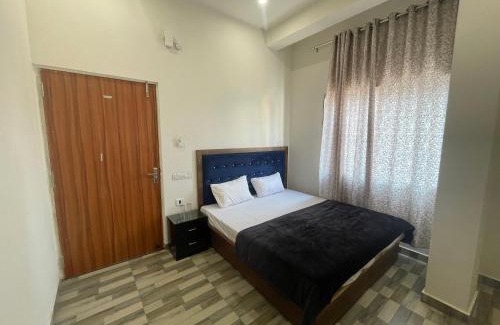 Mahmoorganj Casa | Tridev inn