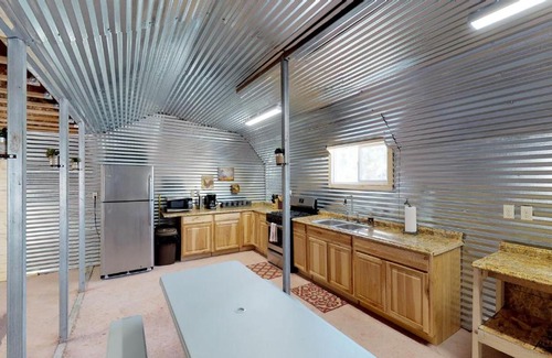 Monticello Casa | Trigger Cabin in the Barn