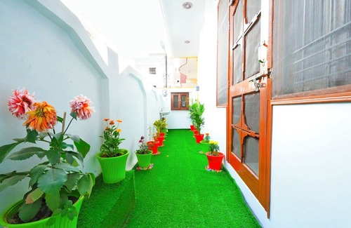 Varanasi Casa | Trijal Homestay Cozy stay in kashi