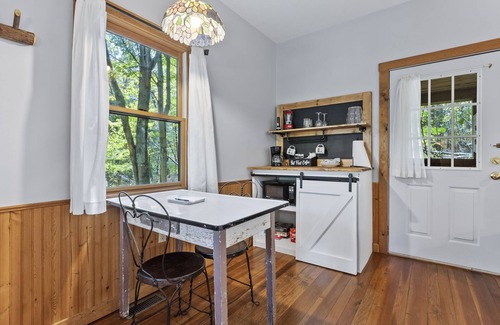 Logan Cabaña | Trillium Cottage at The Inn & Spa at Cedar Falls