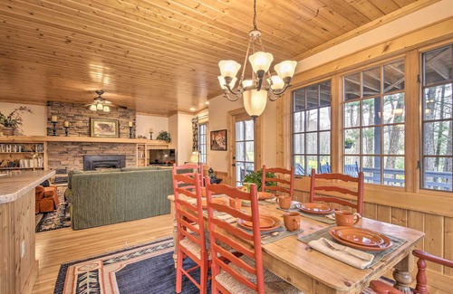 Cashiers Condominio | ¡NUEVO! Condominio en el campo de golf - Mins To Lake Glenville