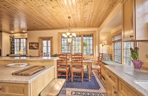Cashiers Condominio | ¡NUEVO! Condominio en el campo de golf - Mins To Lake Glenville