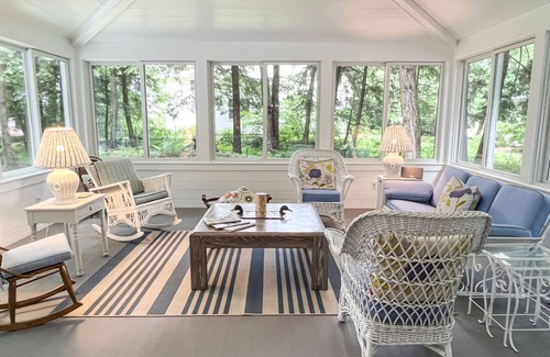 Wequetonsing Cabaña | Trillium Walk Cottage - Stunning & Newly Renovated. Available this summer!