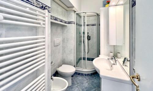 Varazze Apartamento | Trilocale fronte mare