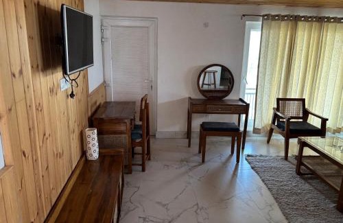 Khattalwada Casa | Trim cottage