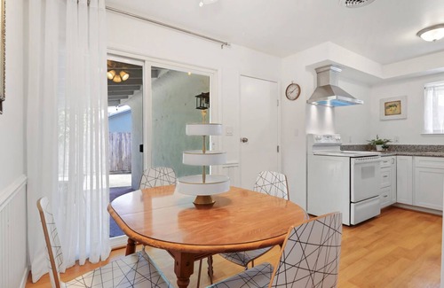 Lodi Casa | Trinity Escape, Entire home, 3 bedroom, 2 bath near Lodi Lake