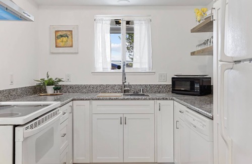 Lodi Casa | Trinity Escape, Entire home, 3 bedroom, 2 bath near Lodi Lake