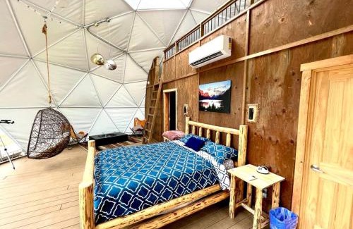 West Glacier Complejo | Triple G’s Resort - Geodome 9