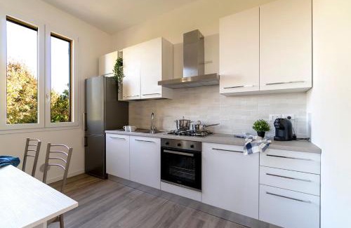 Castel San Pietro Terme Apartamento | Triple room in Frassino Apartment