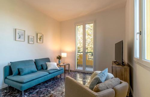 Castel San Pietro Terme Apartamento | Triple room in Frassino Apartment