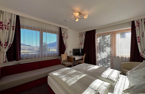Muhlbach im Pinzgau Cama Y Desayuno | Triple room, shower or bath, WC, balcony - Dorferwirt