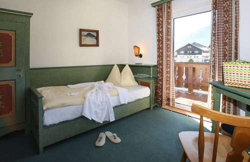 Bruck an der Grossglocknerstrasse Otro | Habitación triple con fl. Agua - Alpenblick, casa de huéspedes