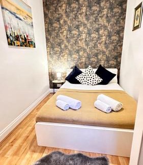 Childs Hill Apartamento | Triple room with sharing bathroom