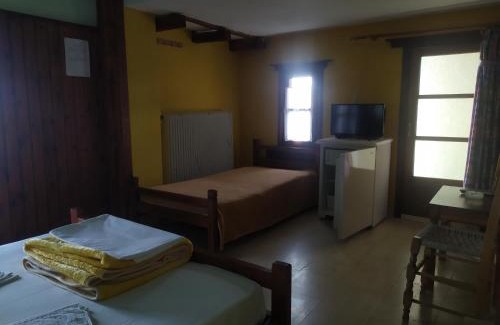 Tsagarada Apartamento | Triple studio room in Mylopotamos Beach