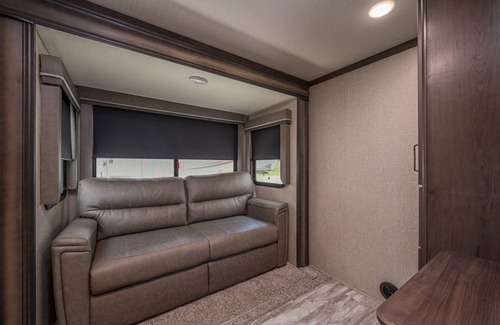 Lindale Casa | Triple W Grand Design Reflection RV