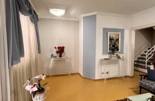 Capao da Imbuia Casa | Triplex 5 min do Jardim Botânico