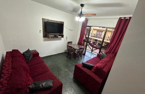 Umuarama Apartamento | TRIPLEX piscina churrasqueira lava e seca Wi-Fi e 2 TVs em Condomínio com 90m2 no centro de Ubatuba