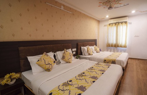 Udaipur City Centre Hotel | Tripli Hotels Arunoday Palace