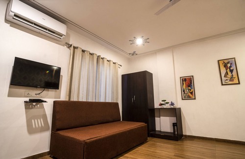 Udaipur City Centre Hotel | Tripli Hotels Arunoday Palace