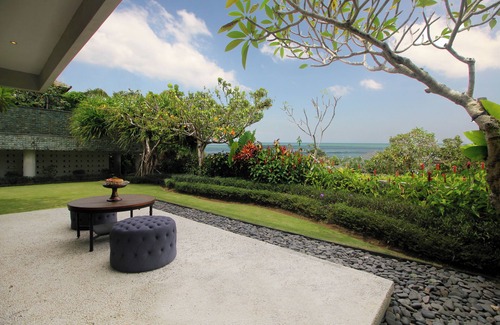 Kutuh Villa | Trisha Cliff Villa Karang Tinggi
